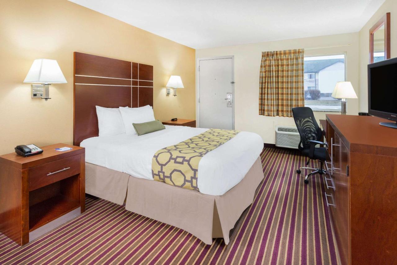 Baymont By Wyndham Bowling Green Buitenkant foto
